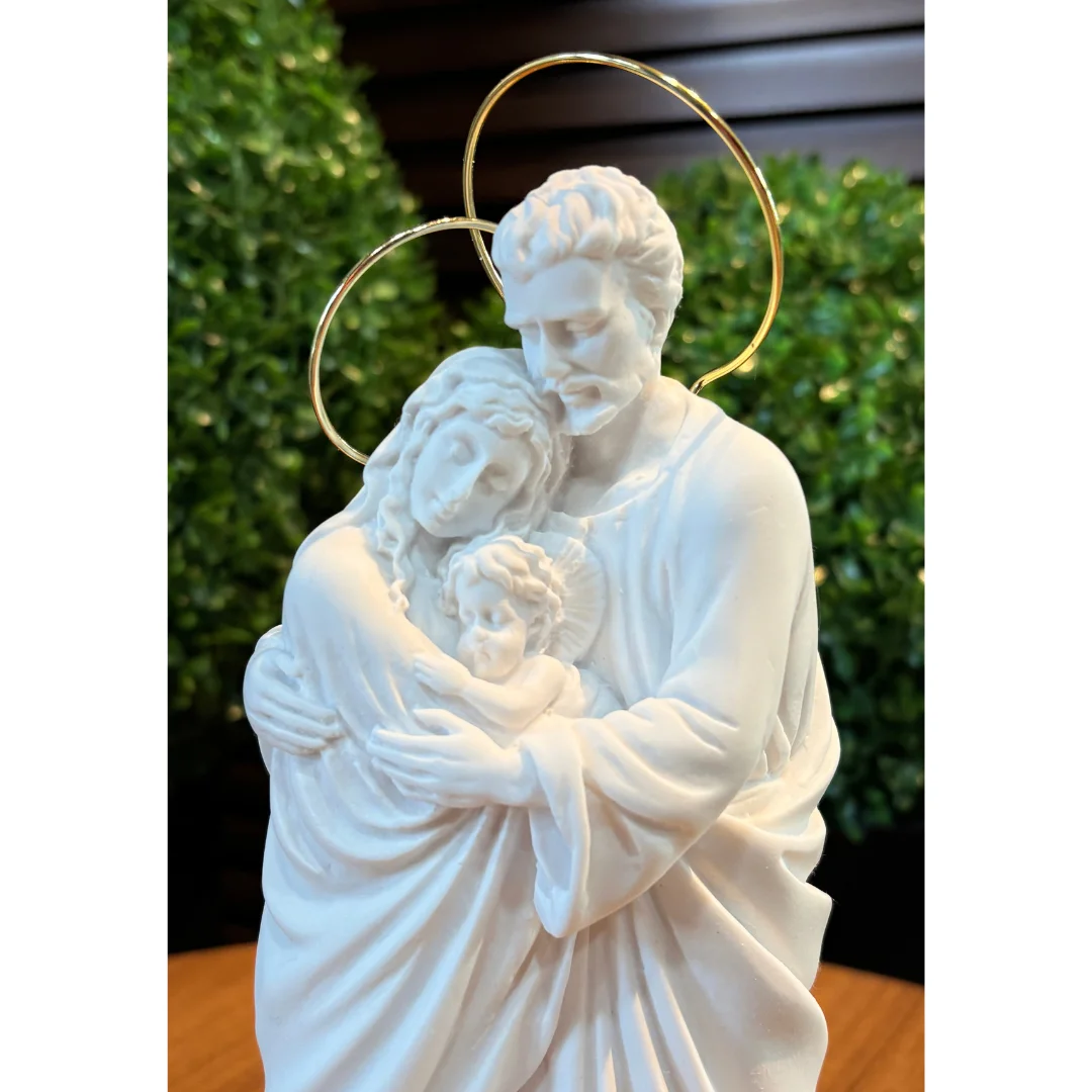 Sagrada Familia Afetuosa - Pó de Mármore - 25cm - com resplendor banhado a ouro - Imagem 2
